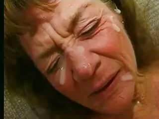 柄の床 女の子 の エロ 動画